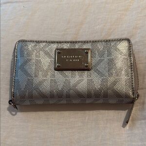 Michael Kors Silver Wallet